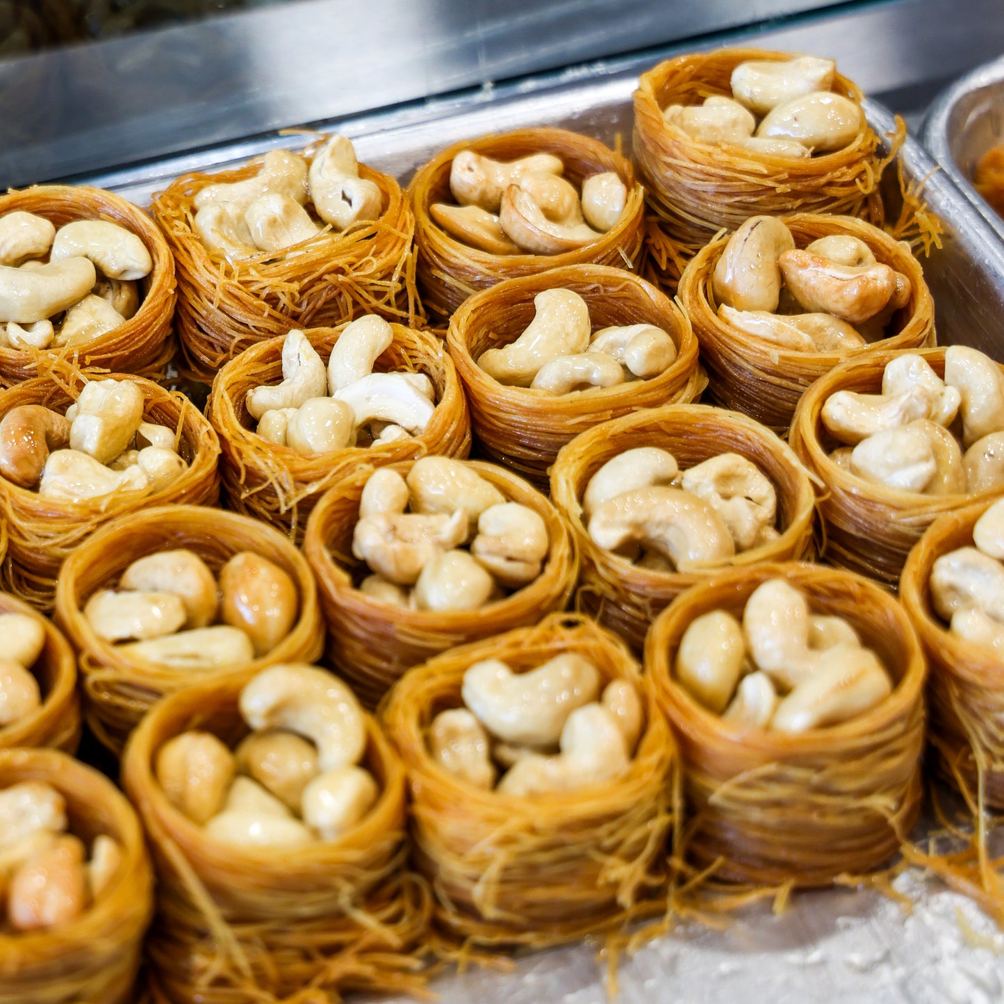 Esh Al Asfor with Pistachio/ Cashew