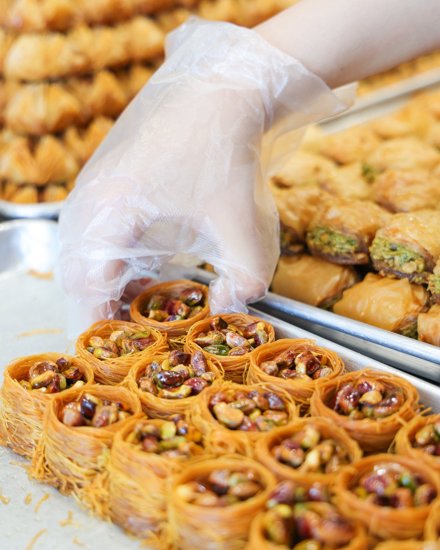 Esh Al Asfor with Pistachio/ Cashew